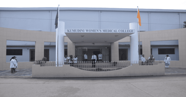 Medical university administrative building